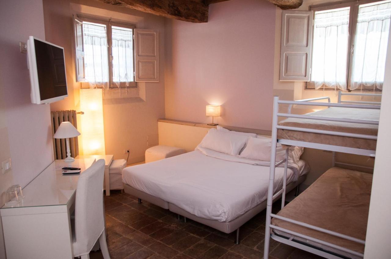 Relais Casetta56 ลูโก ภายนอก รูปภาพ