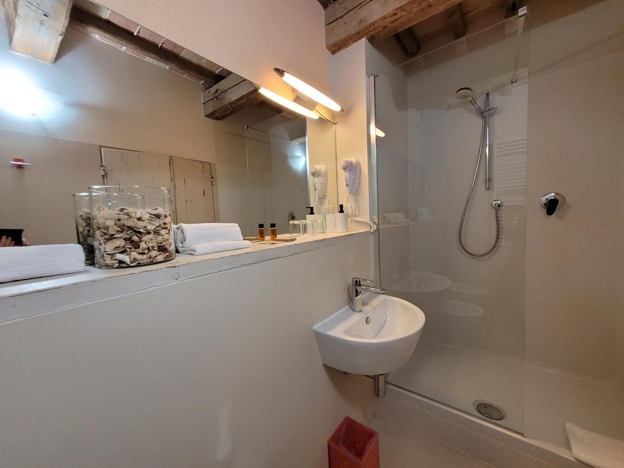 Relais Casetta56 ลูโก ภายนอก รูปภาพ